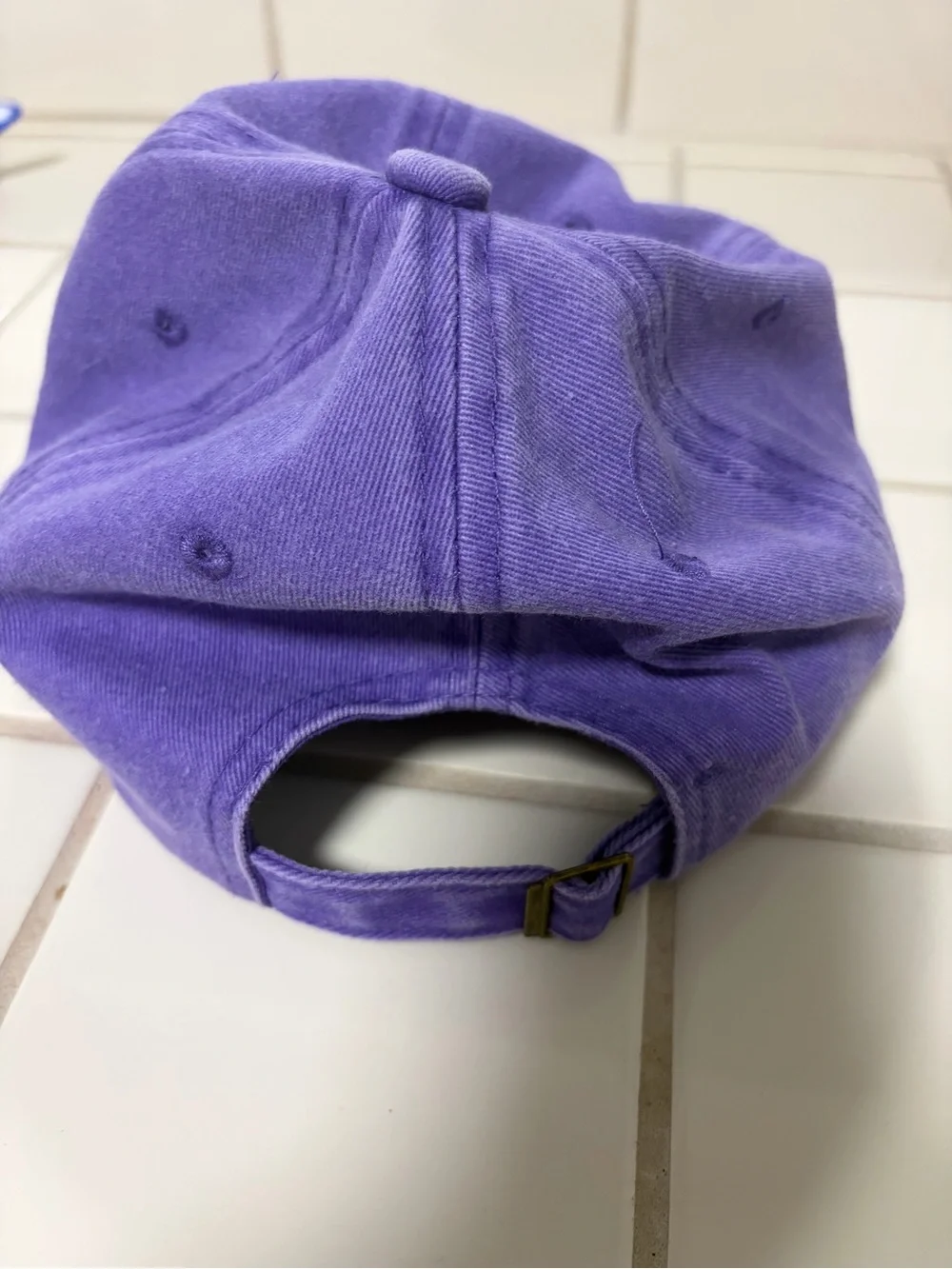 N/A purple cap